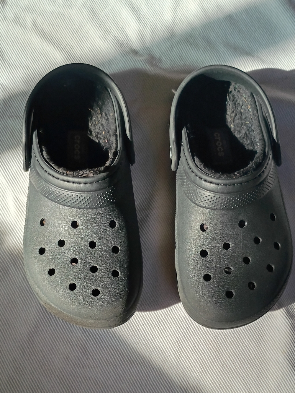 CROCS Kids Classic Black Lined Classic Clogs